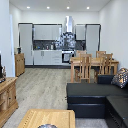Sapphire House Telford Appartement Buitenkant foto