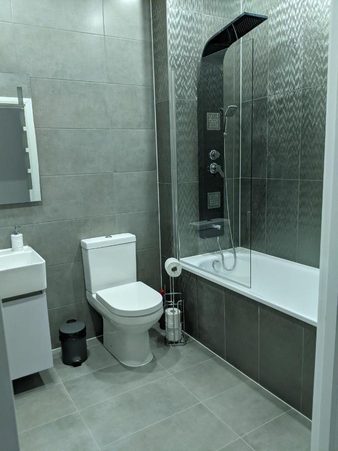 Sapphire House Telford Appartement Buitenkant foto