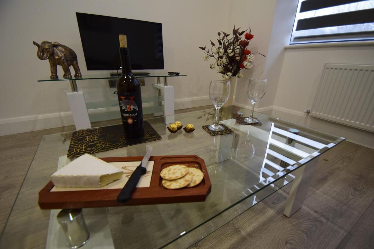 Sapphire House Telford Appartement Buitenkant foto