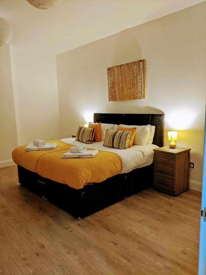 Sapphire House Telford Appartement Buitenkant foto