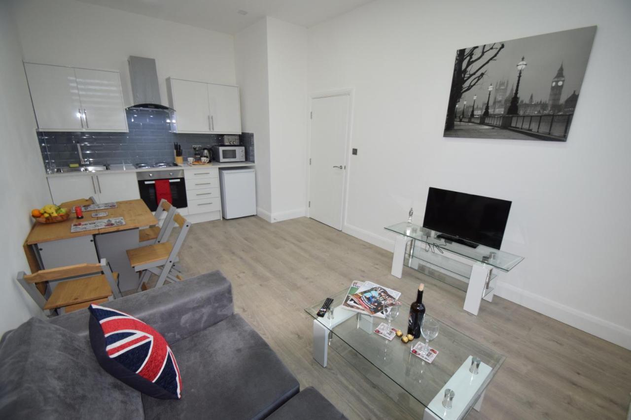 Sapphire House Telford Appartement Buitenkant foto