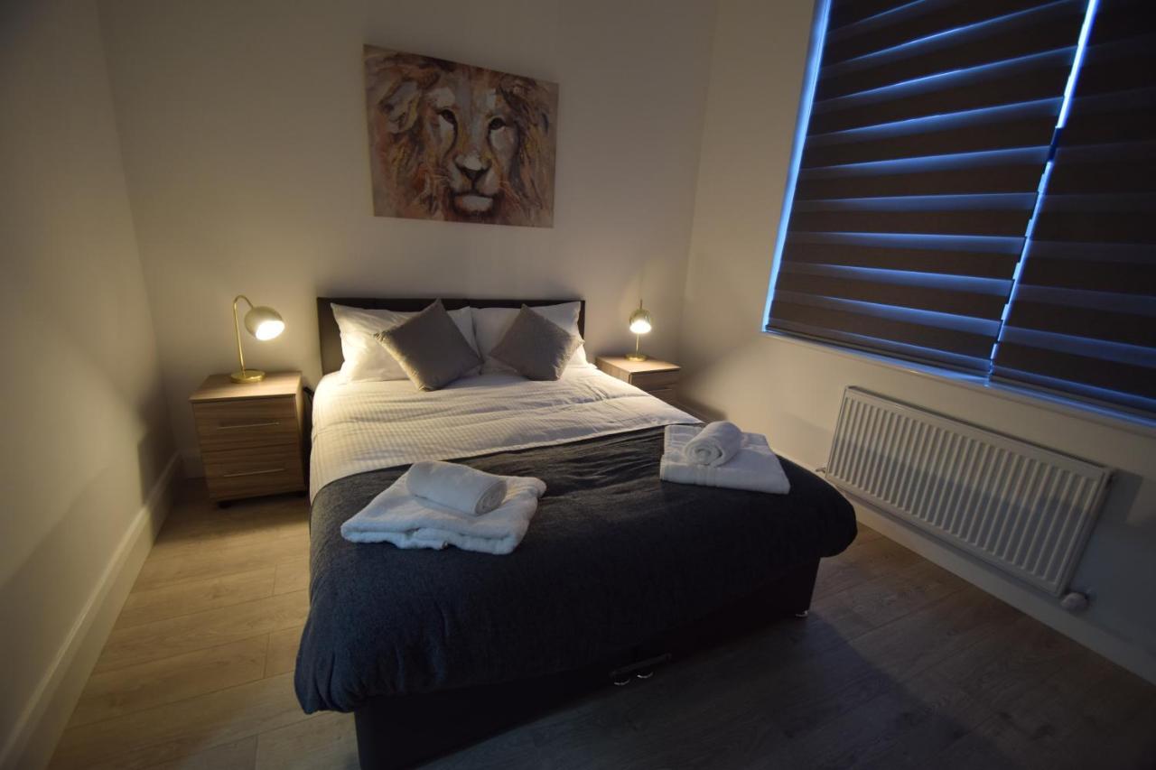 Sapphire House Telford Appartement Buitenkant foto